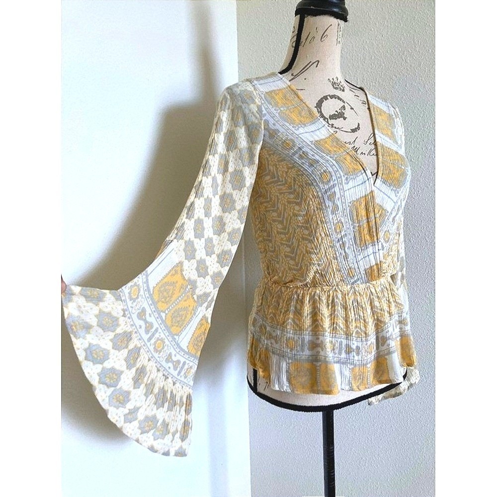 Free people rosalie floral paisley Boho wrap top XS Bell Sleeve Ivory combo